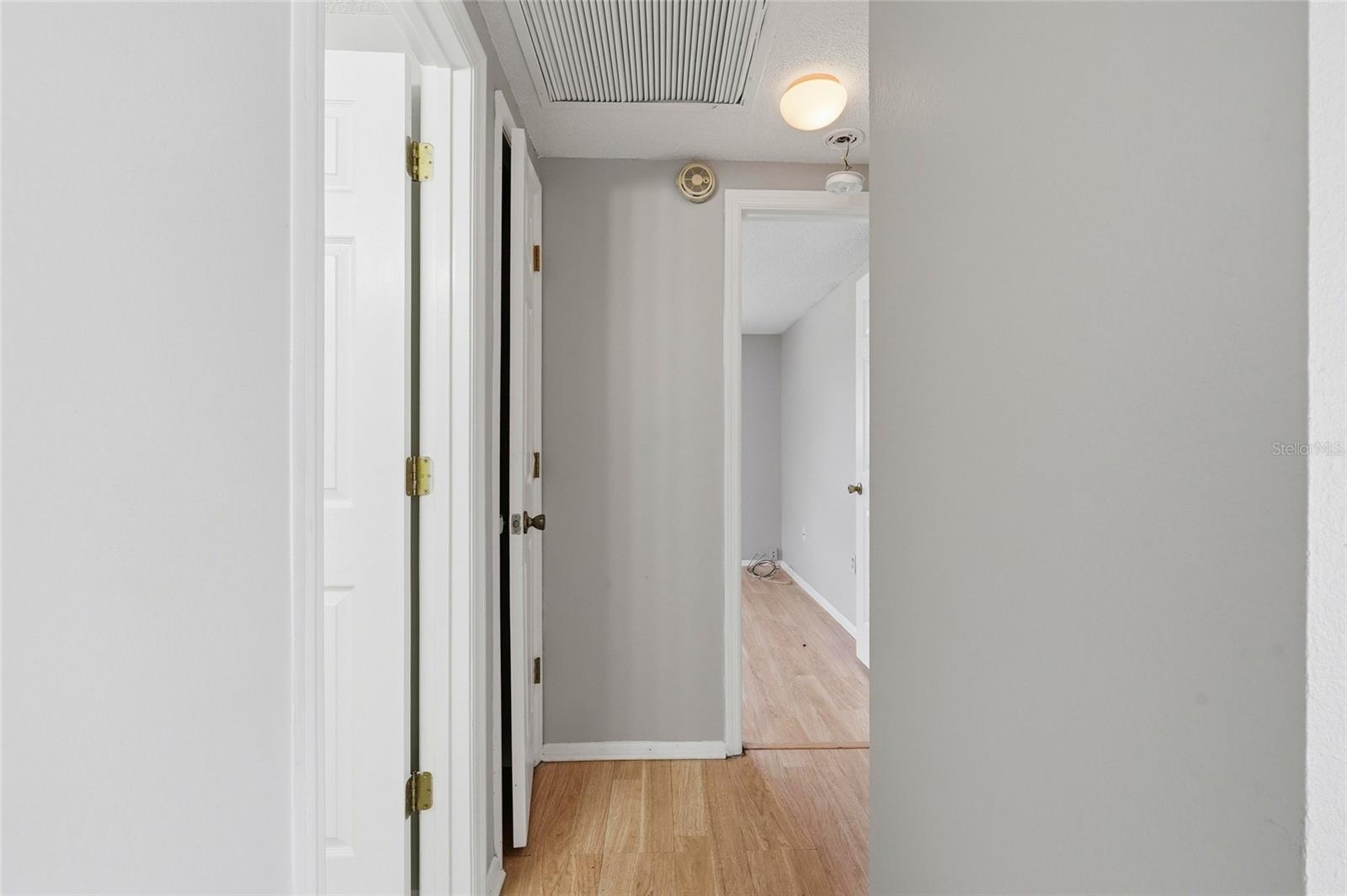 SOUTH VENICE - Residential