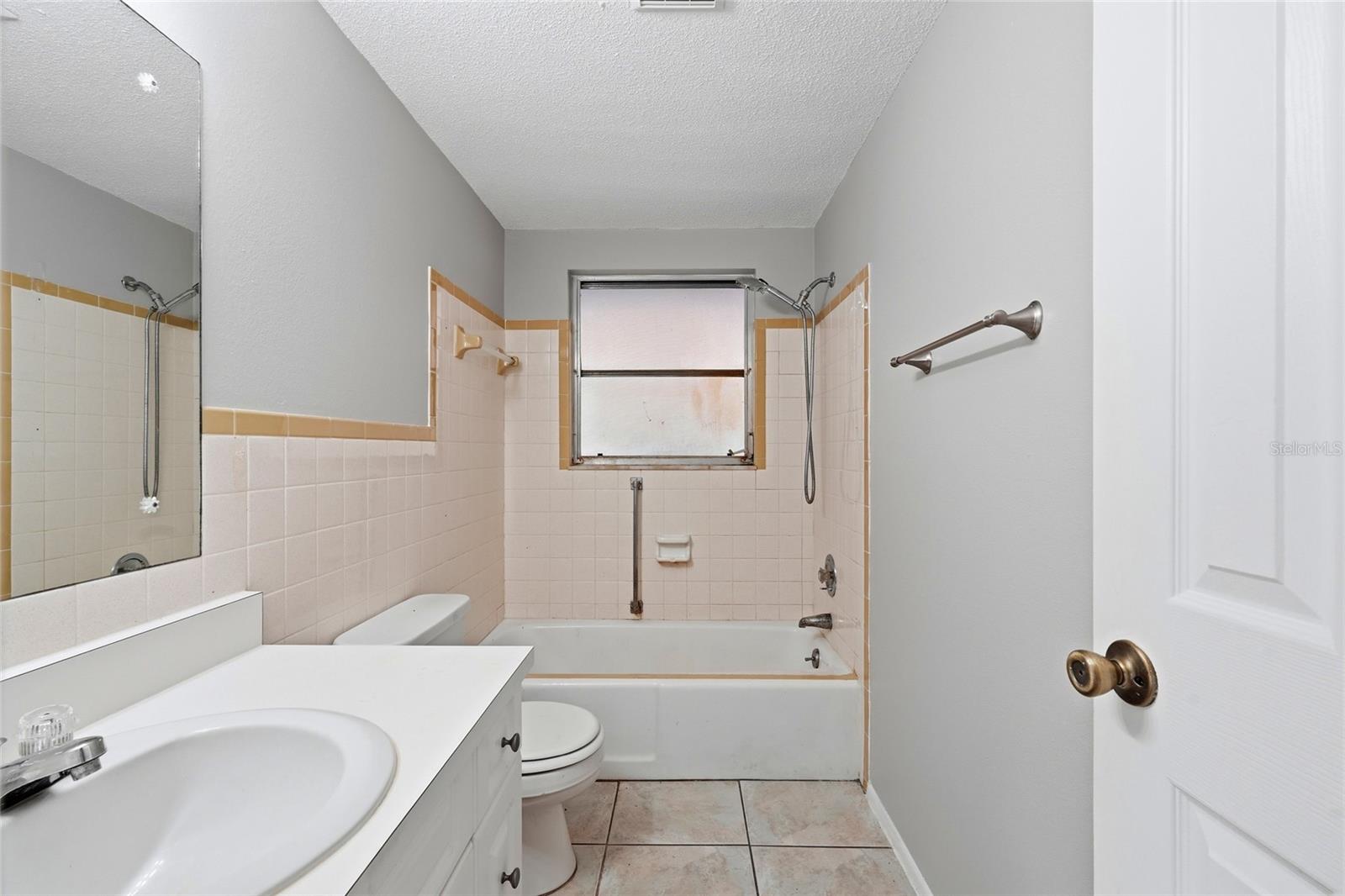SOUTH VENICE - Residential