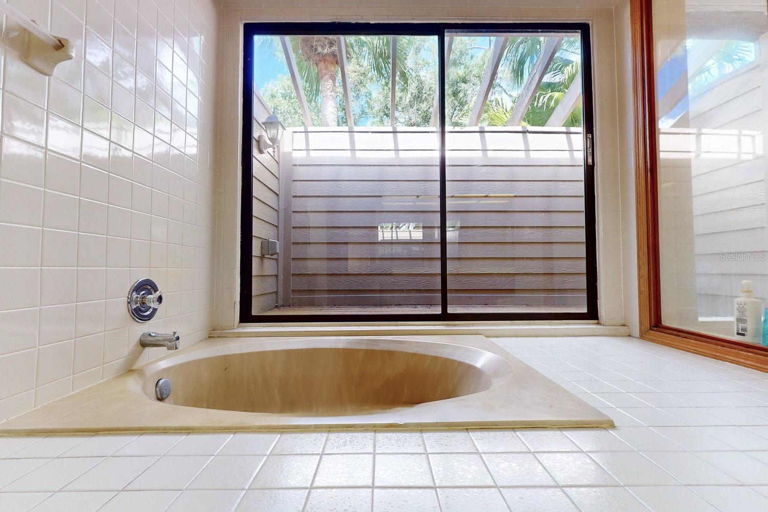 EAST LAKE WOODLANDS WOODRIDGE GREEN TWNHMS - Residential