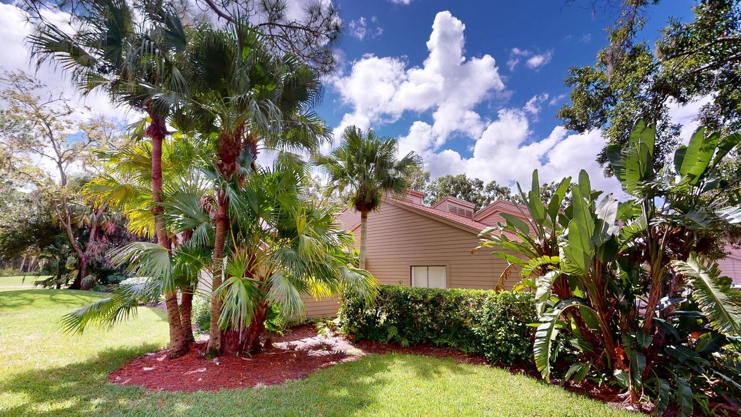10 WOODRIDGE CIRCLE