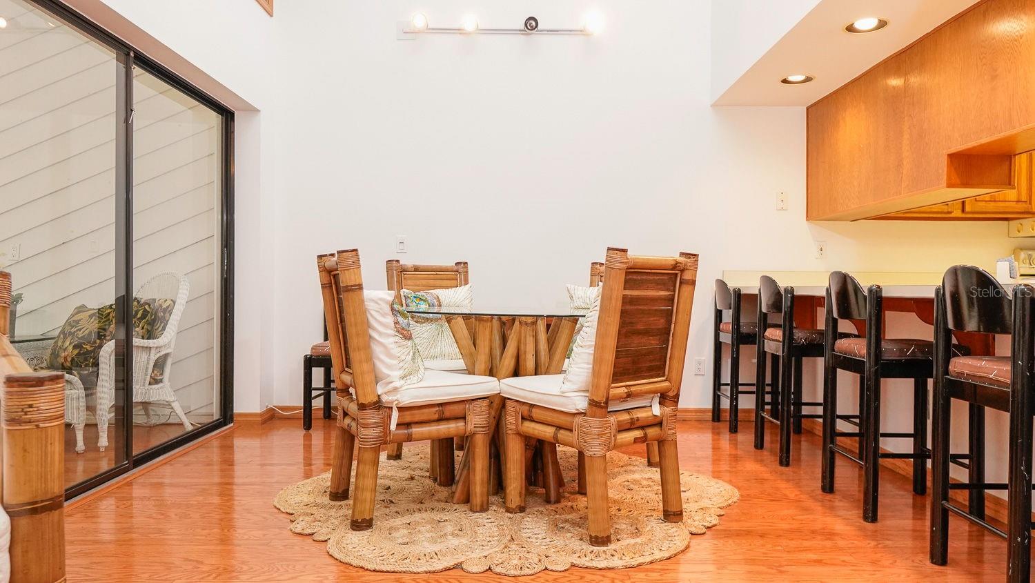 EAST LAKE WOODLANDS WOODRIDGE GREEN TWNHMS - Residential