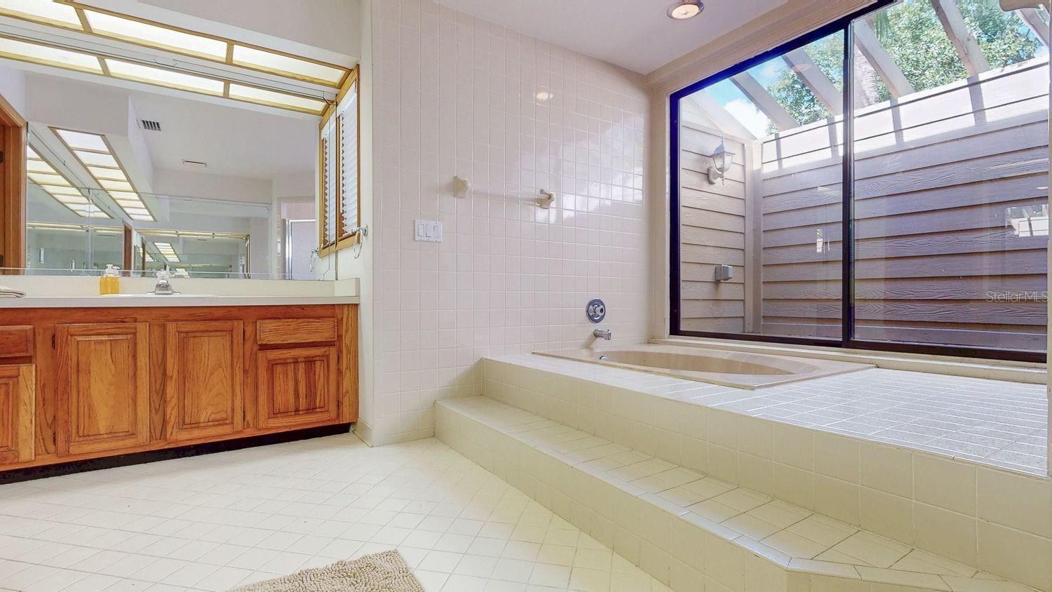 EAST LAKE WOODLANDS WOODRIDGE GREEN TWNHMS - Residential