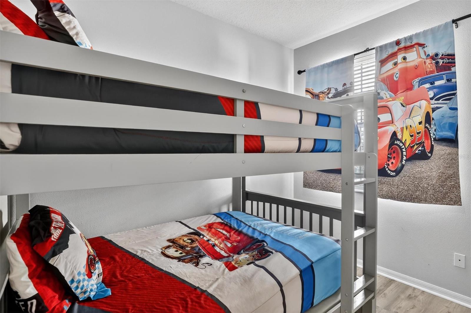 OAKWATER PH 04 - Residential