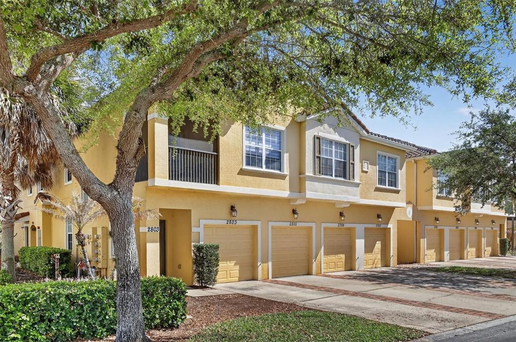 Photo of 2801 Oakwater Drive #2801, Kissimmee, FL 34747 (MLS # O6391169)