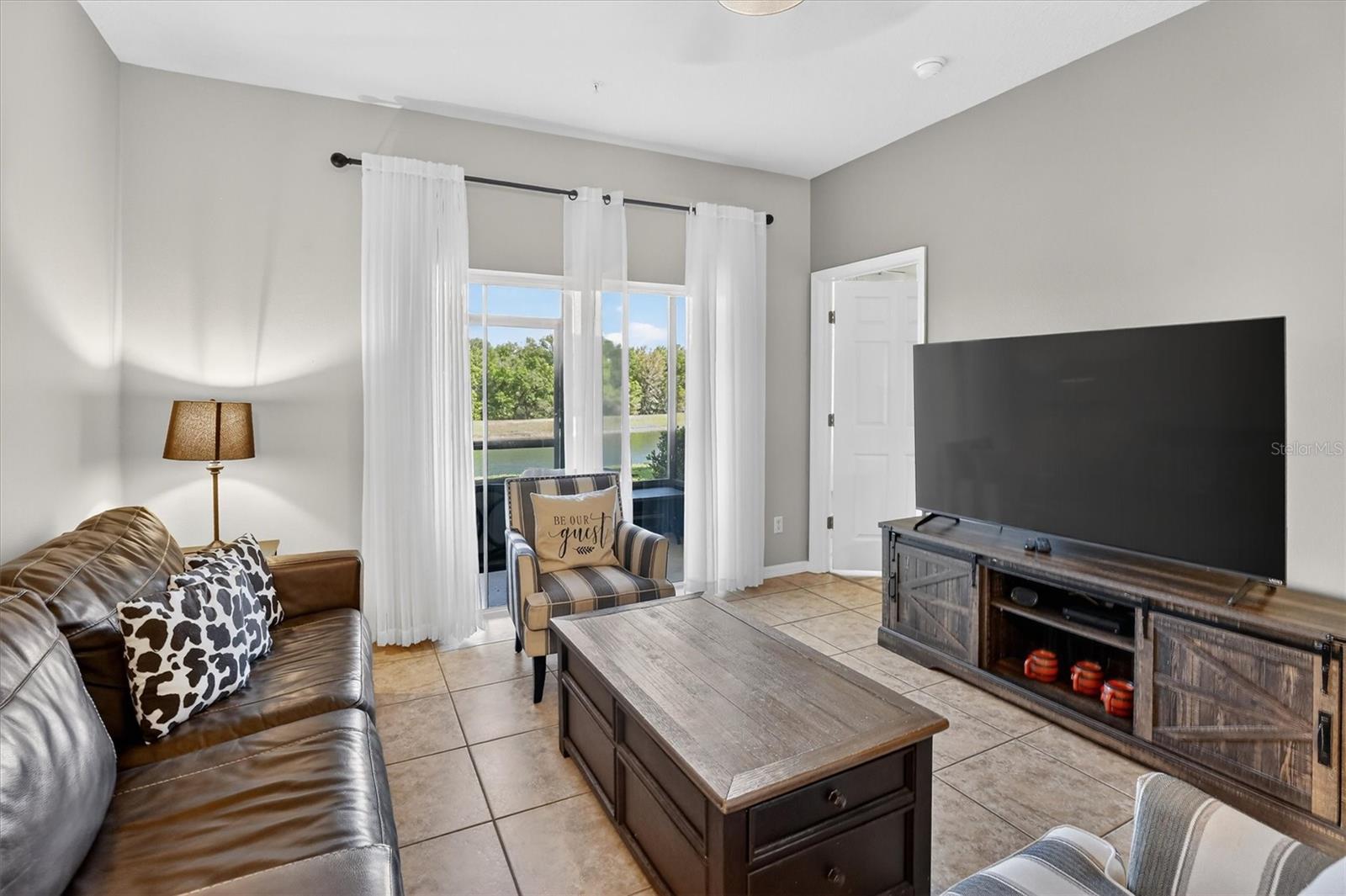 OAKWATER PH 04 - Residential