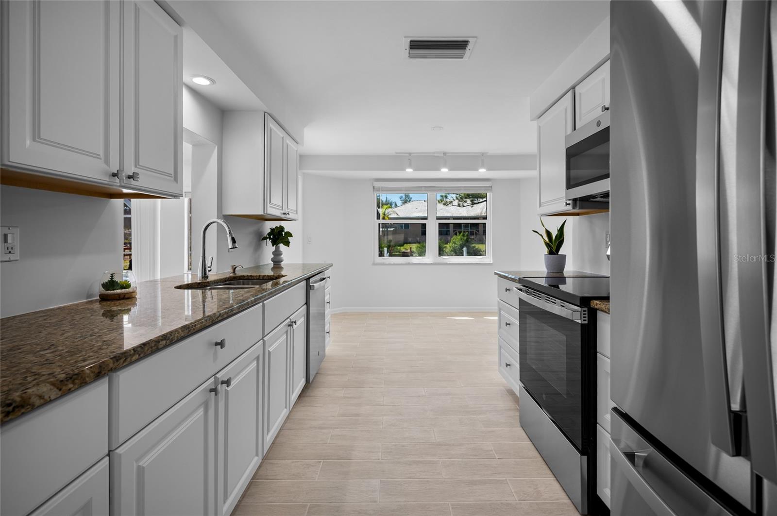 CAPE HAZE - Residential