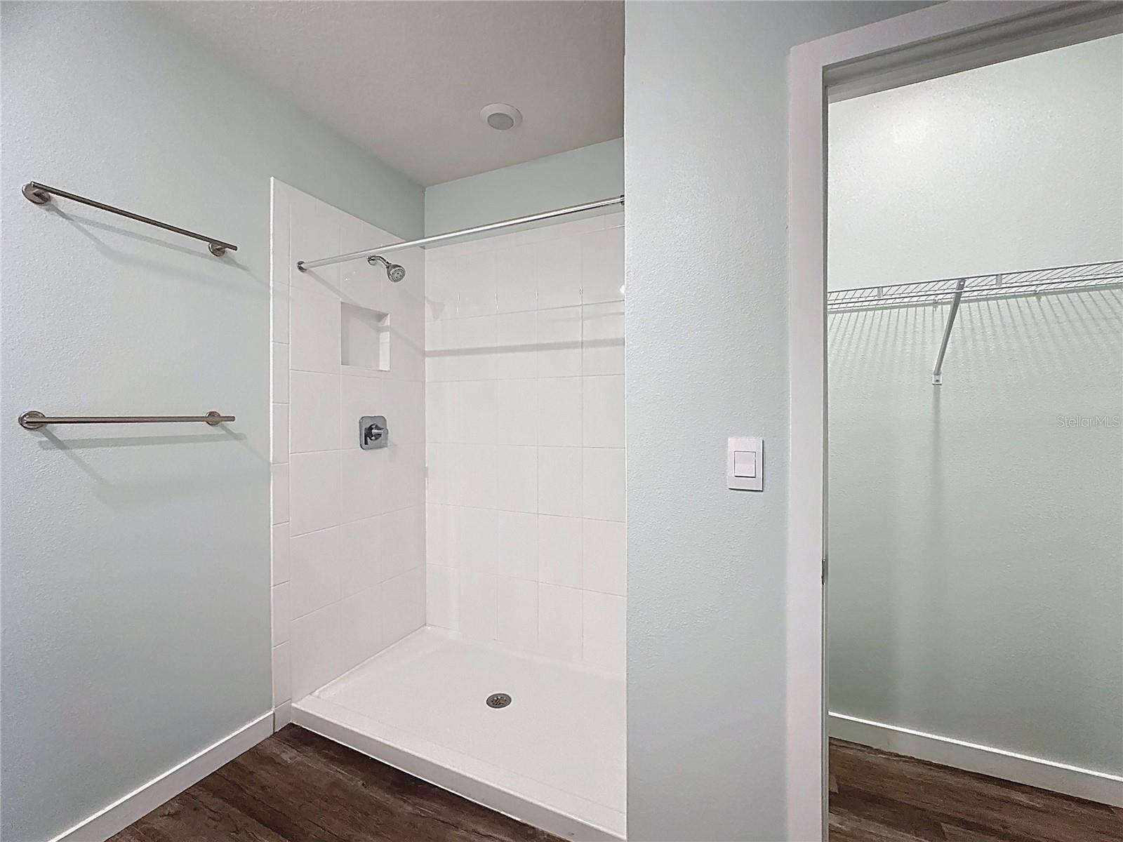 STAR FARMS PH IV SUBPH D & E - Residential