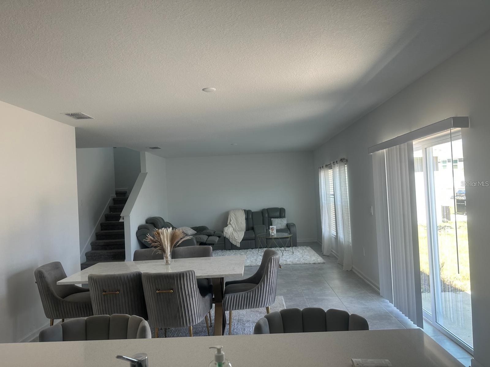 RANCHES/LK MCLEOD II - Residential Lease