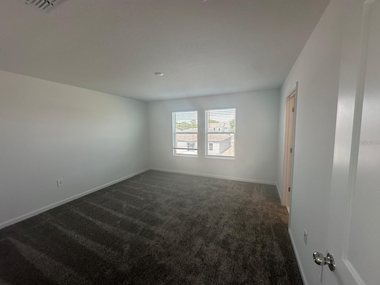 RANCHES/LK MCLEOD II - Residential Lease