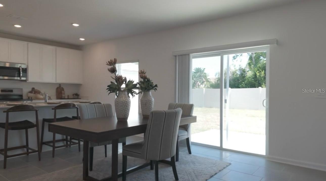 RANCHES/LK MCLEOD II - Residential Lease