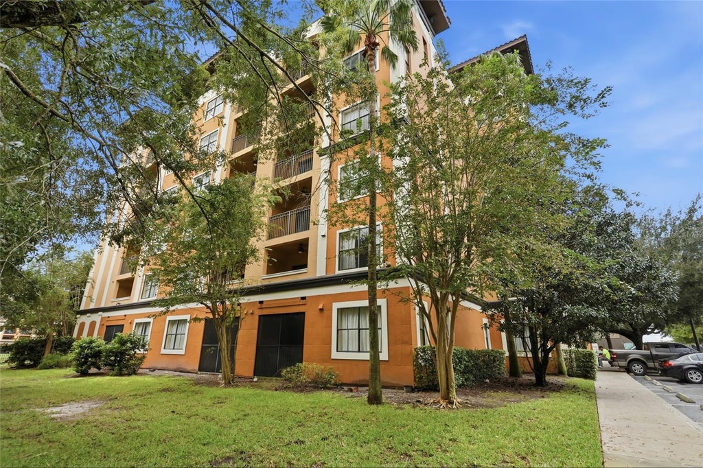 Photo of 12521 Floridays Resort Drive #101F, Orlando, FL 32821 (MLS # O6447152)