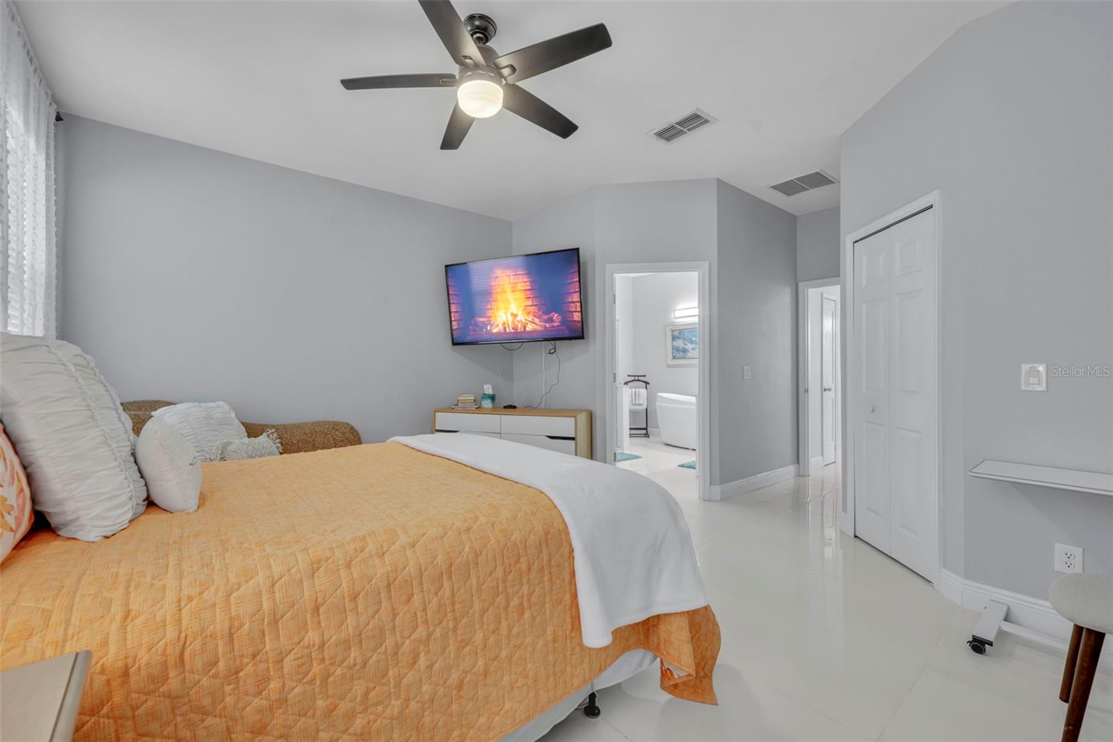 TIVOLI WOODS VILLAGE C 51 84 - Residential