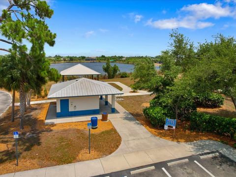 A home in PORT CHARLOTTE