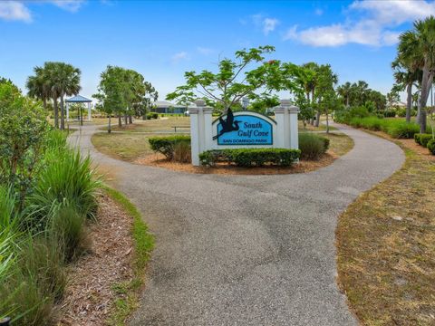 A home in PORT CHARLOTTE