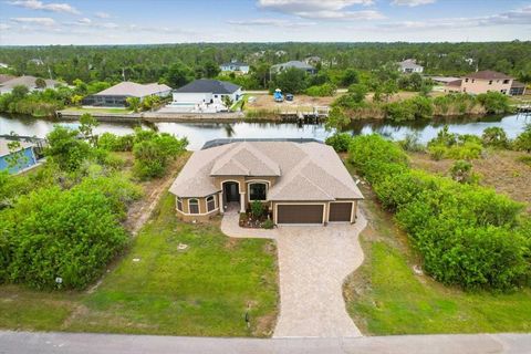 A home in PORT CHARLOTTE