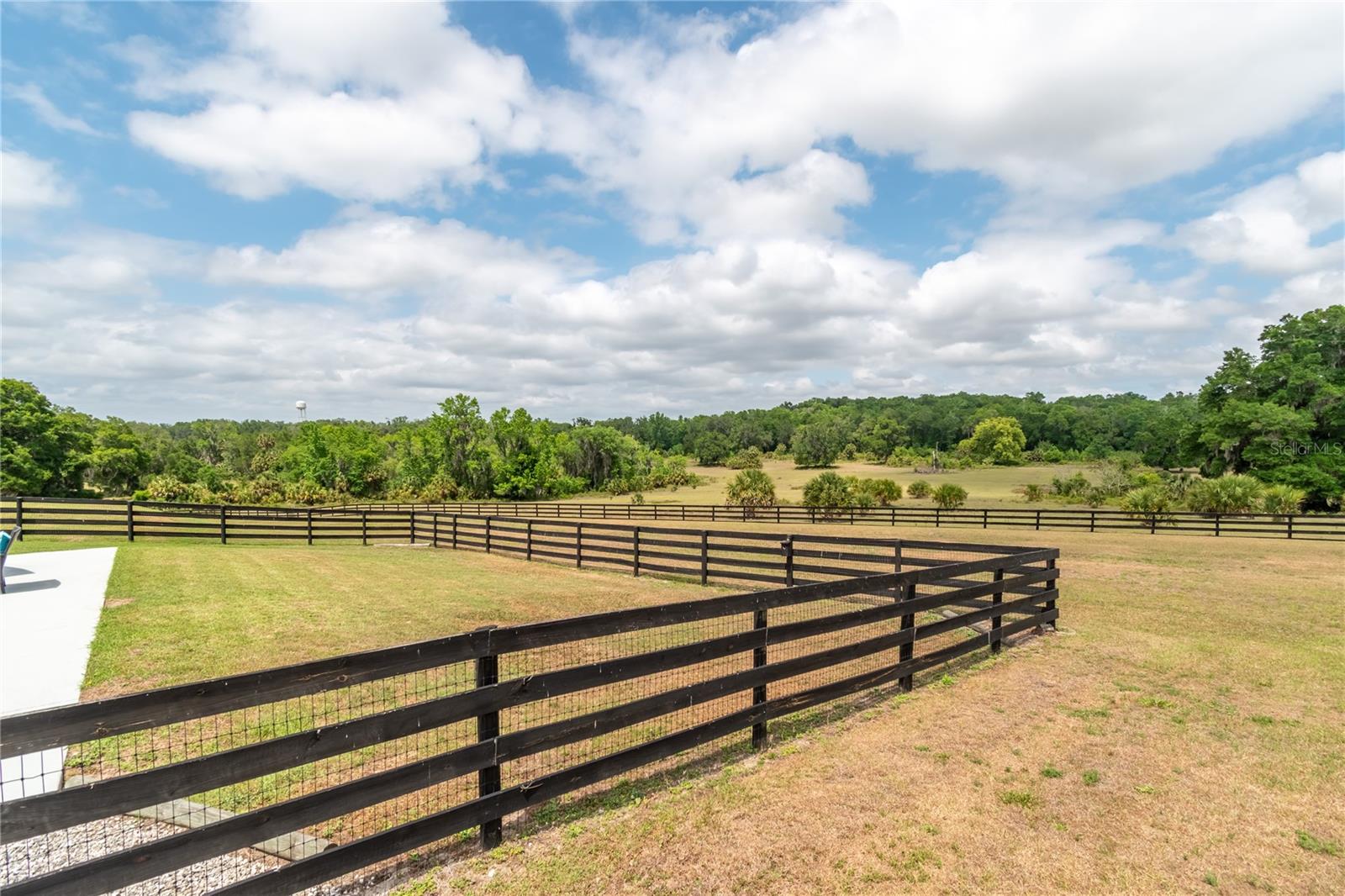 EQUESTRIAN SPGS - Residential