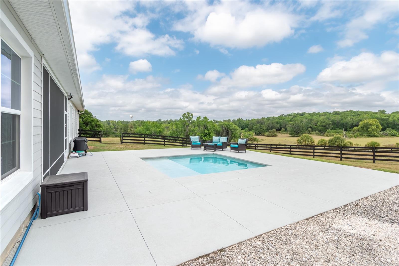 EQUESTRIAN SPGS - Residential