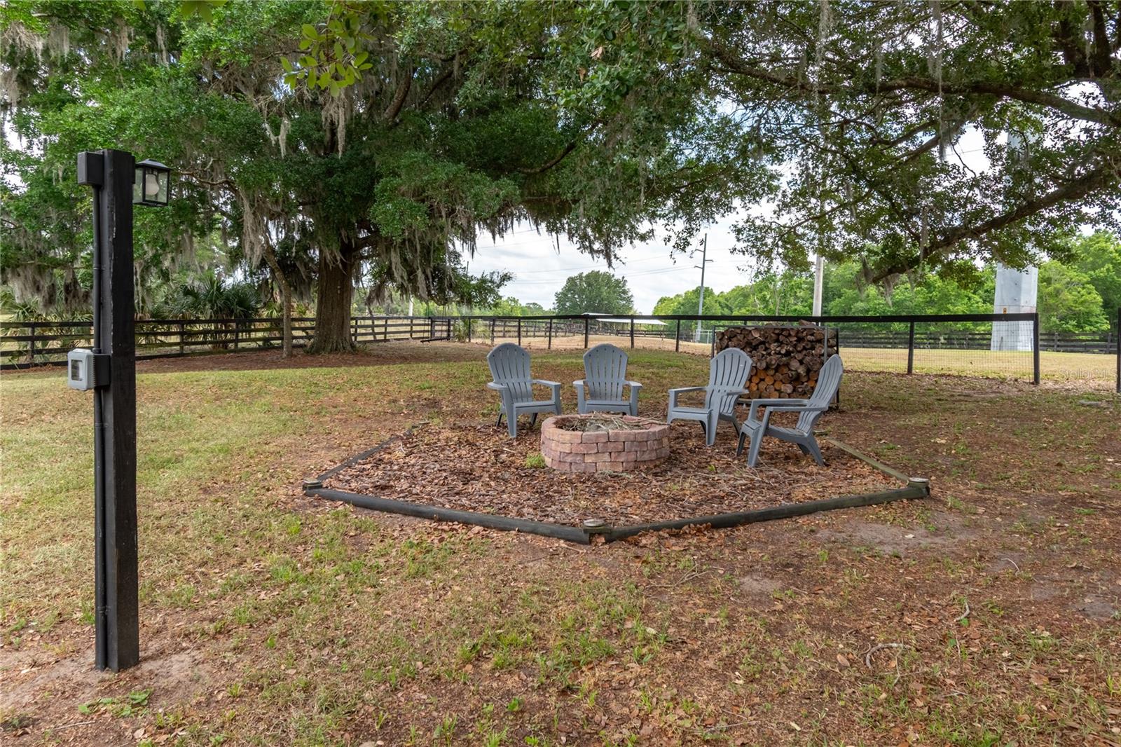 EQUESTRIAN SPGS - Residential