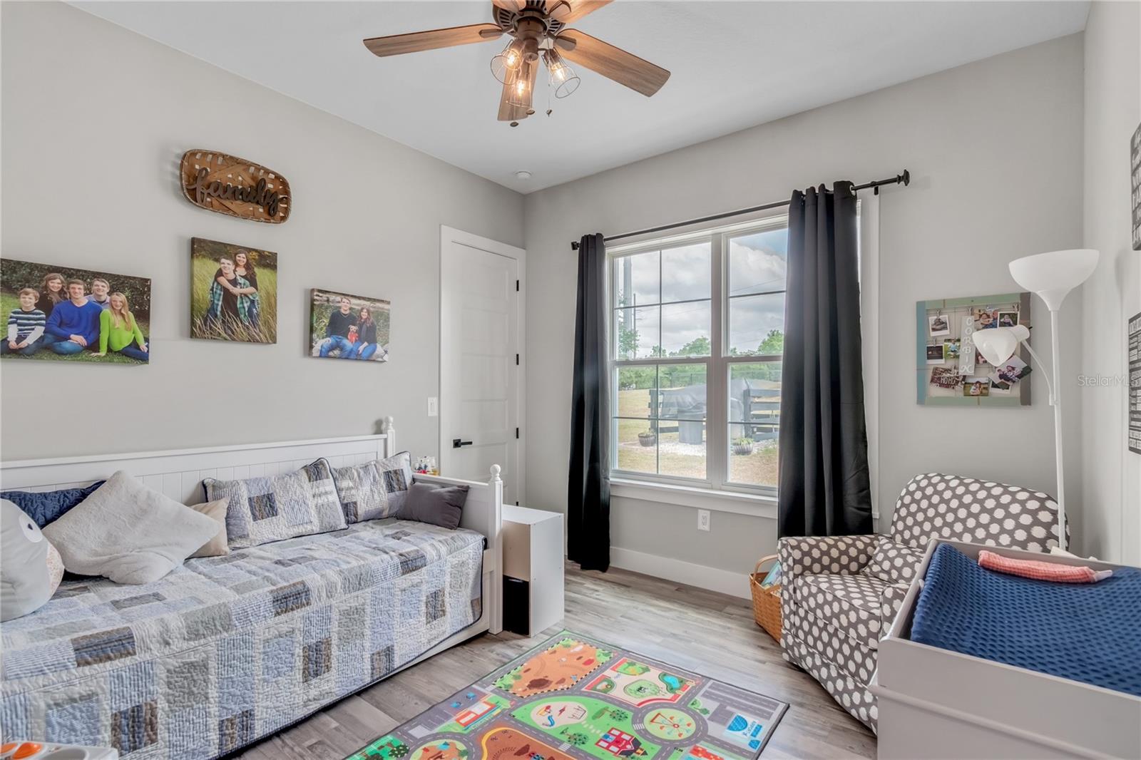 EQUESTRIAN SPGS - Residential