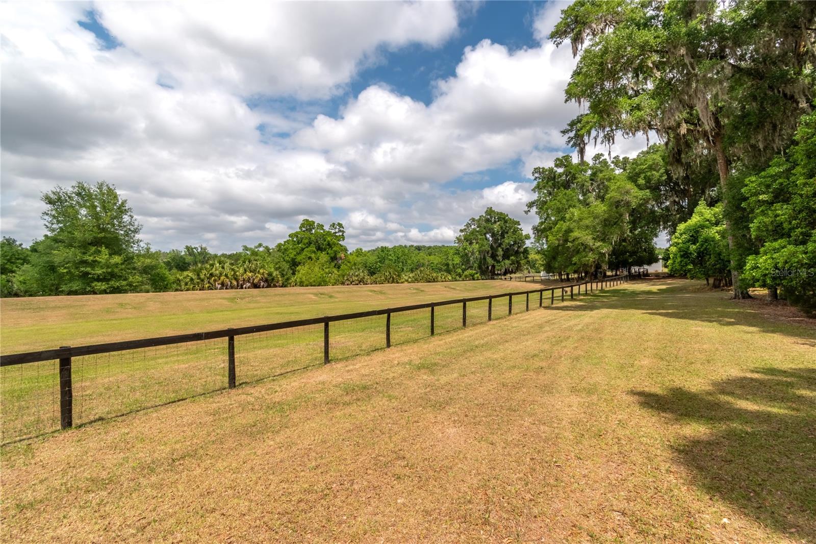 EQUESTRIAN SPGS - Residential