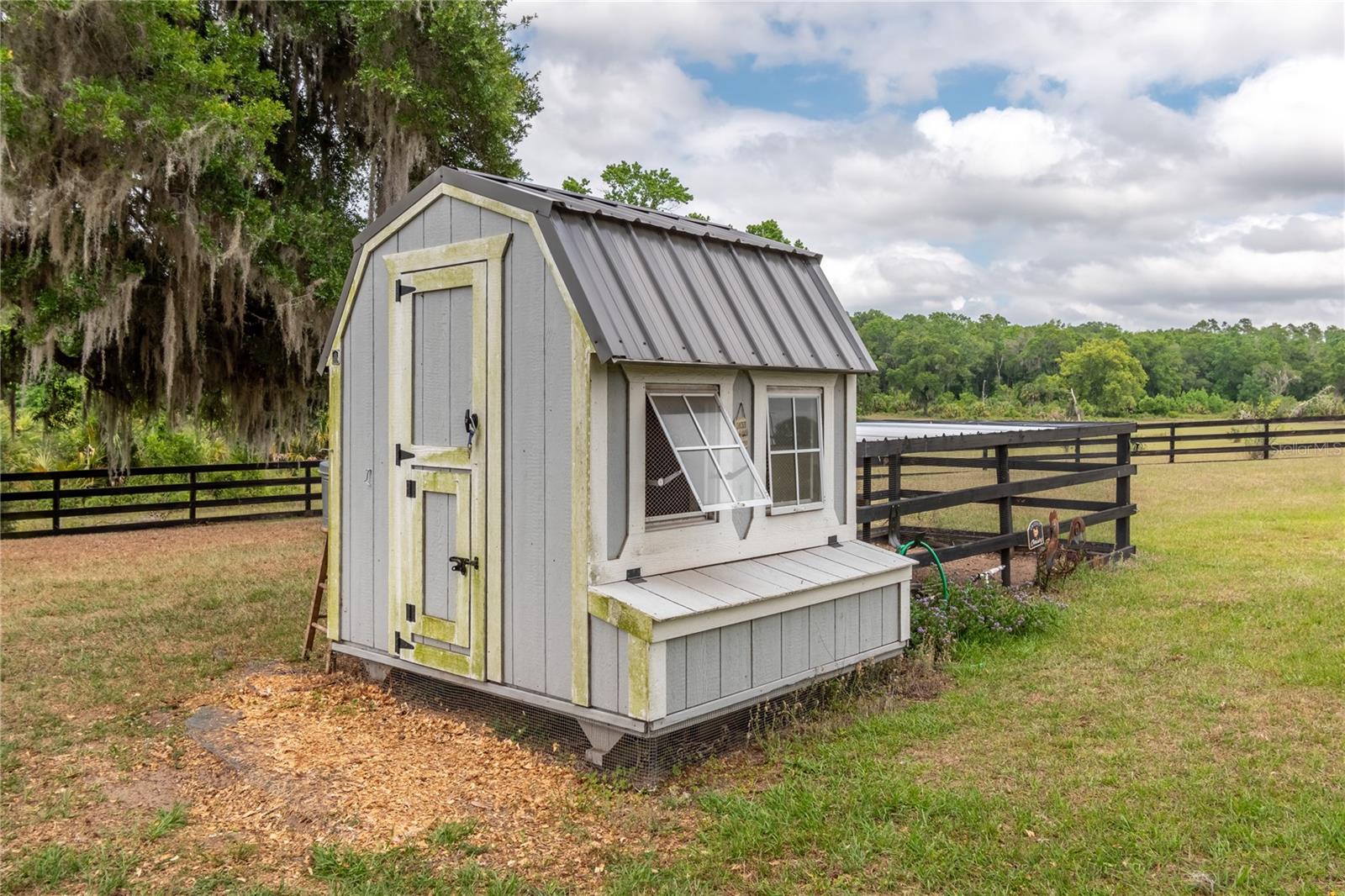 EQUESTRIAN SPGS - Residential