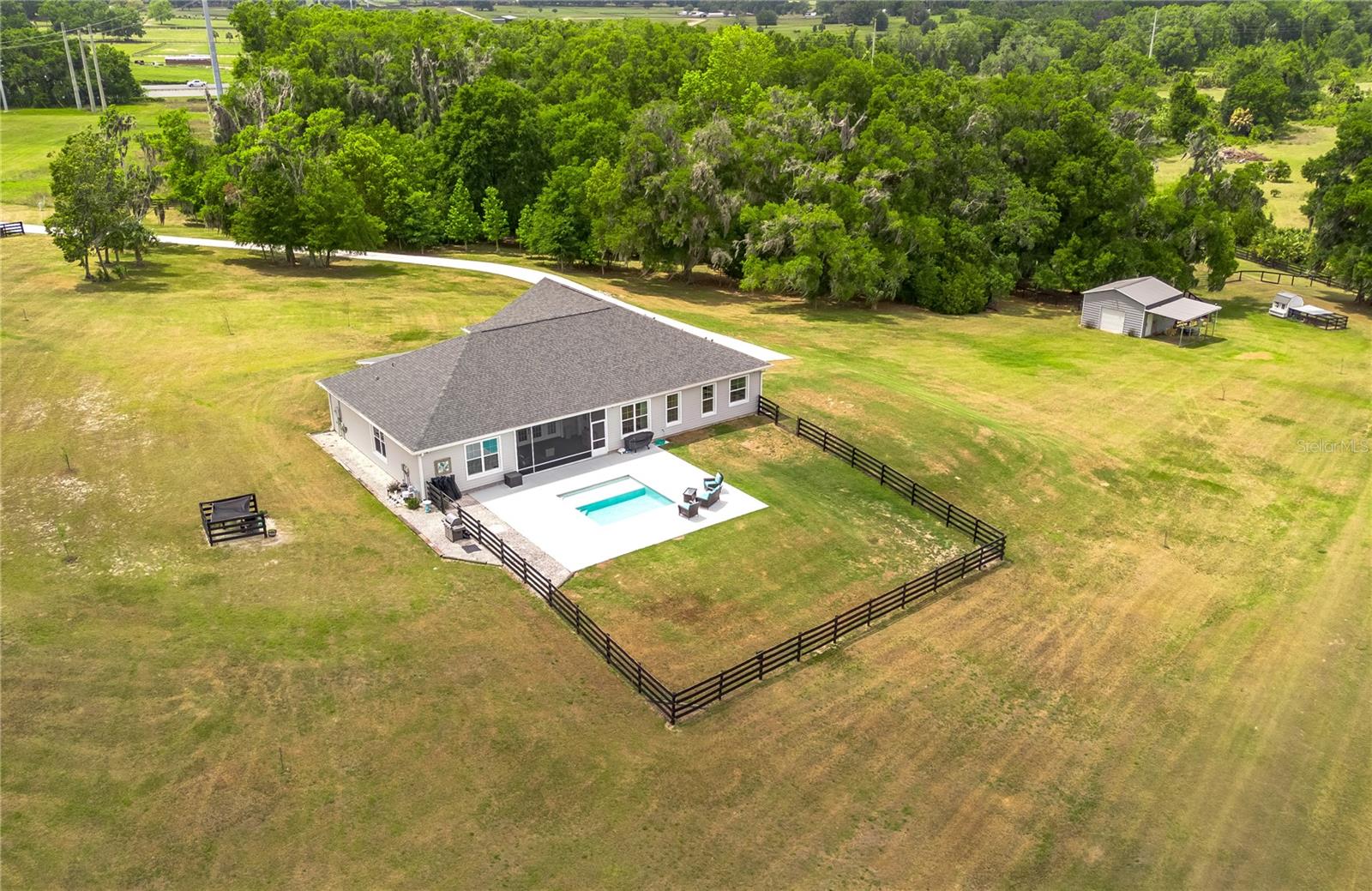 EQUESTRIAN SPGS - Residential