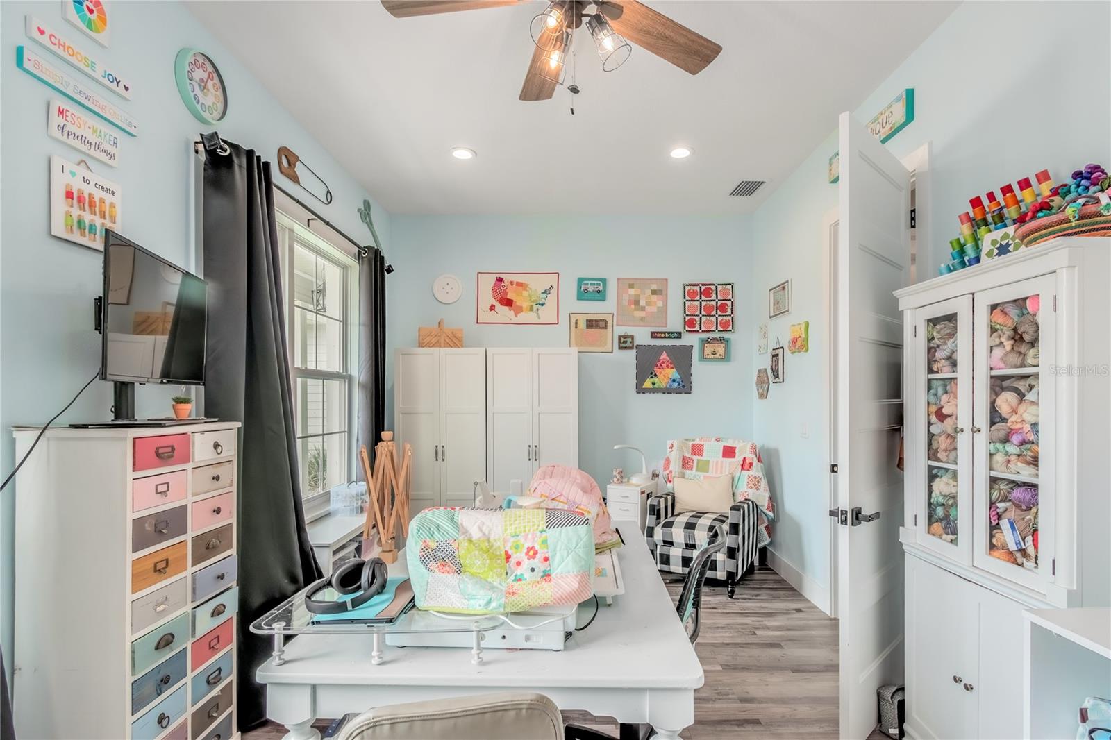EQUESTRIAN SPGS - Residential