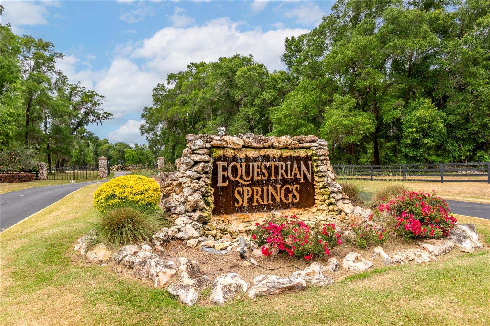 EQUESTRIAN SPGS - Residential