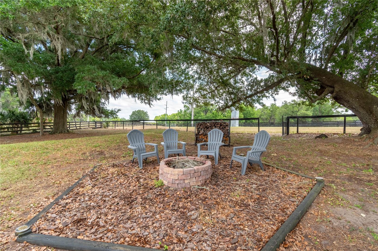 EQUESTRIAN SPGS - Residential