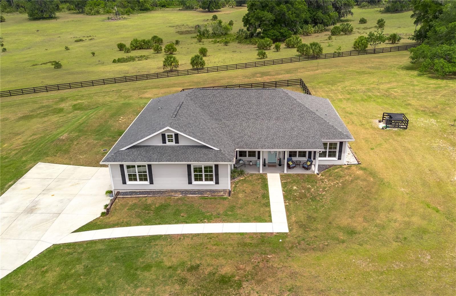 EQUESTRIAN SPGS - Residential
