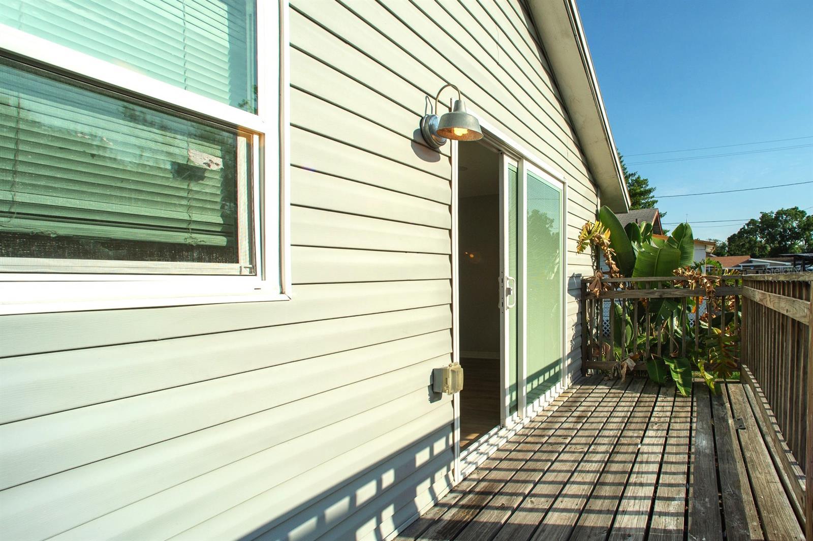 BELMONT HEIGHTS - Residential Income
