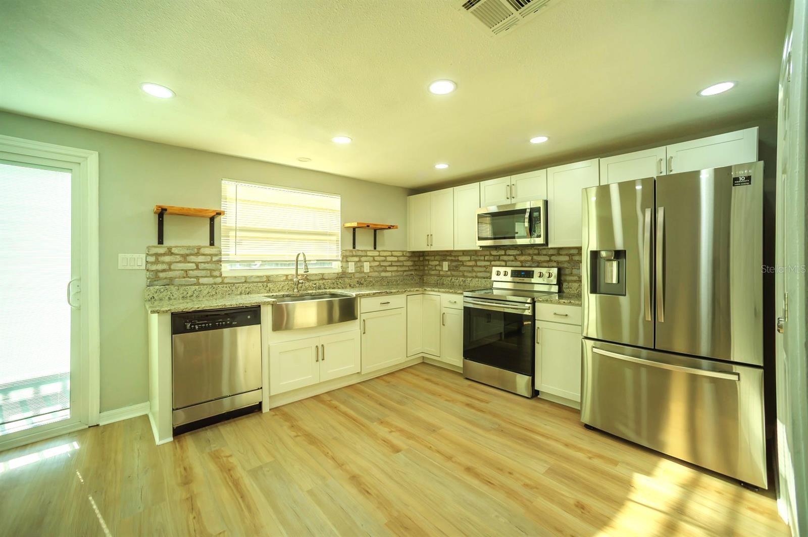 BELMONT HEIGHTS - Residential Income