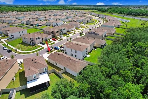 A home in WIMAUMA