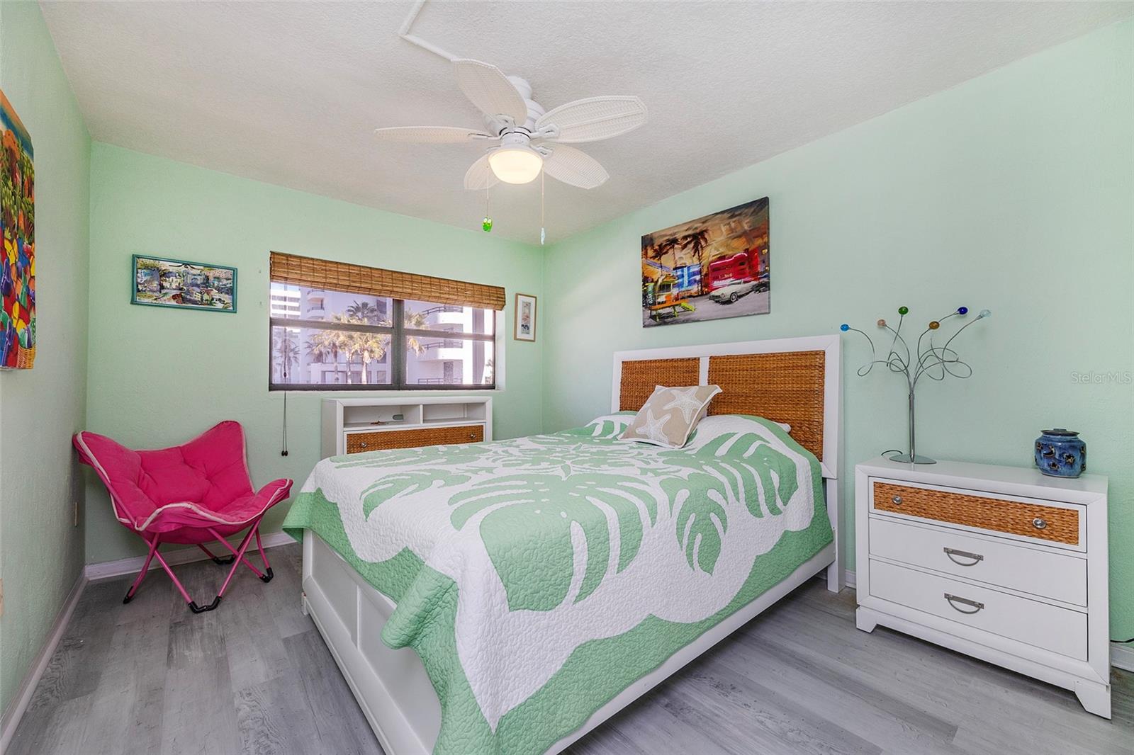 ZODIAC CONDO - Residential