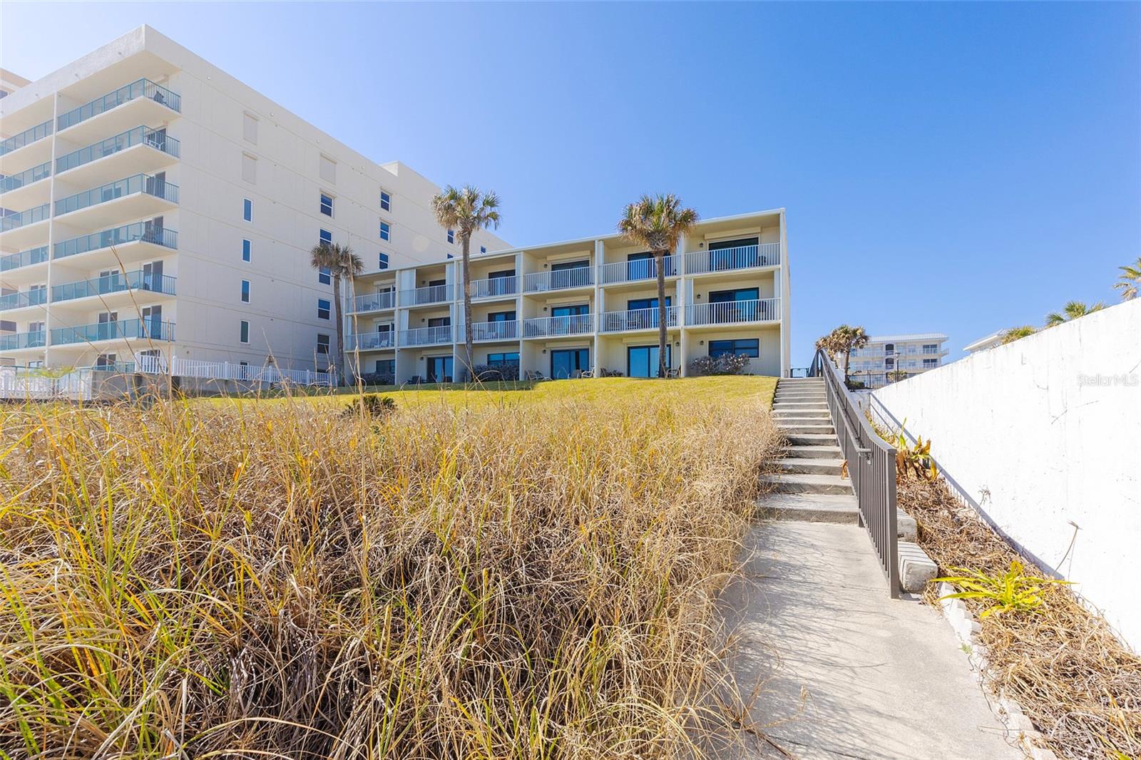 ZODIAC CONDO - Residential