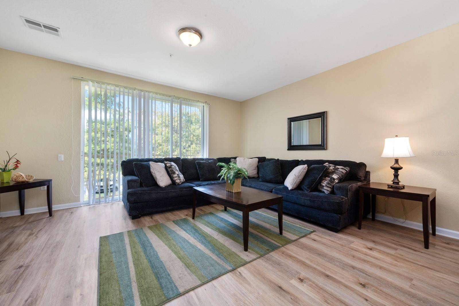 VISTA CAY - BAYSHORE AT VISTA CAY AT HARBOR SQUARE - Residential