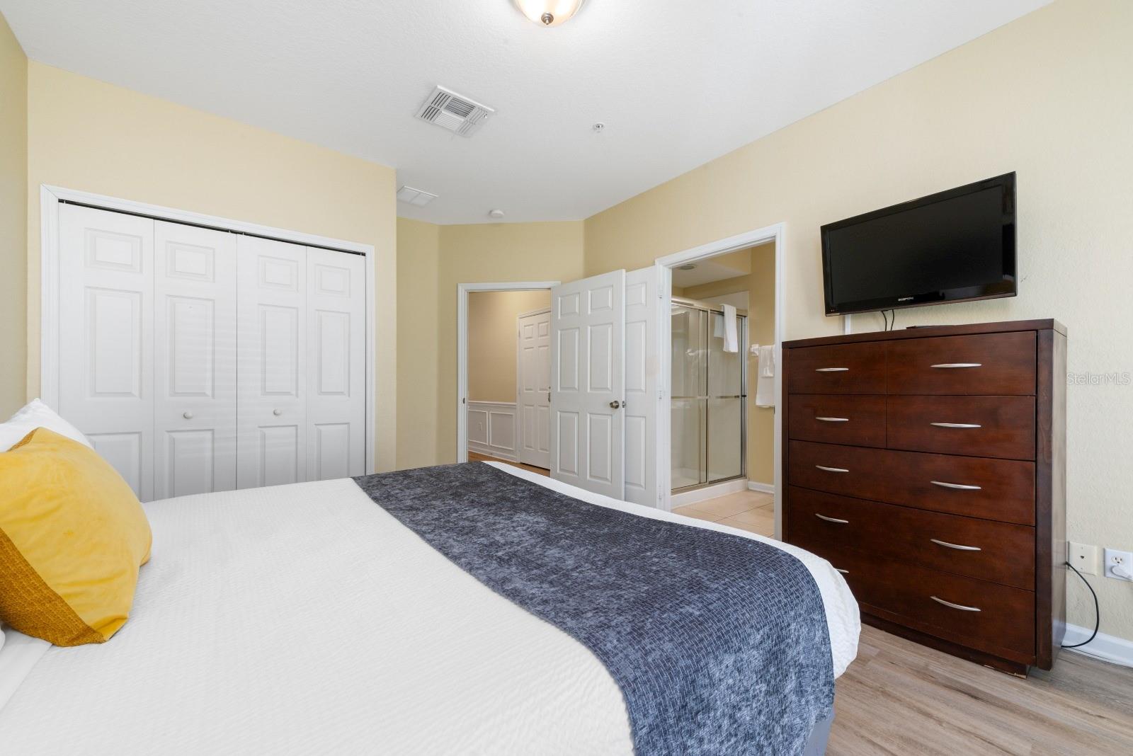 VISTA CAY - BAYSHORE AT VISTA CAY AT HARBOR SQUARE - Residential