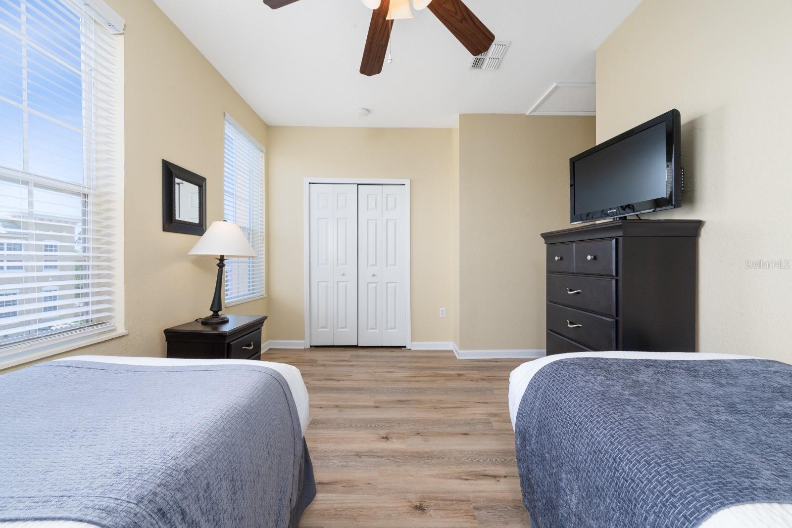 VISTA CAY - BAYSHORE AT VISTA CAY AT HARBOR SQUARE - Residential