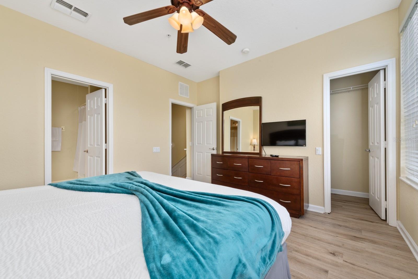 VISTA CAY - BAYSHORE AT VISTA CAY AT HARBOR SQUARE - Residential