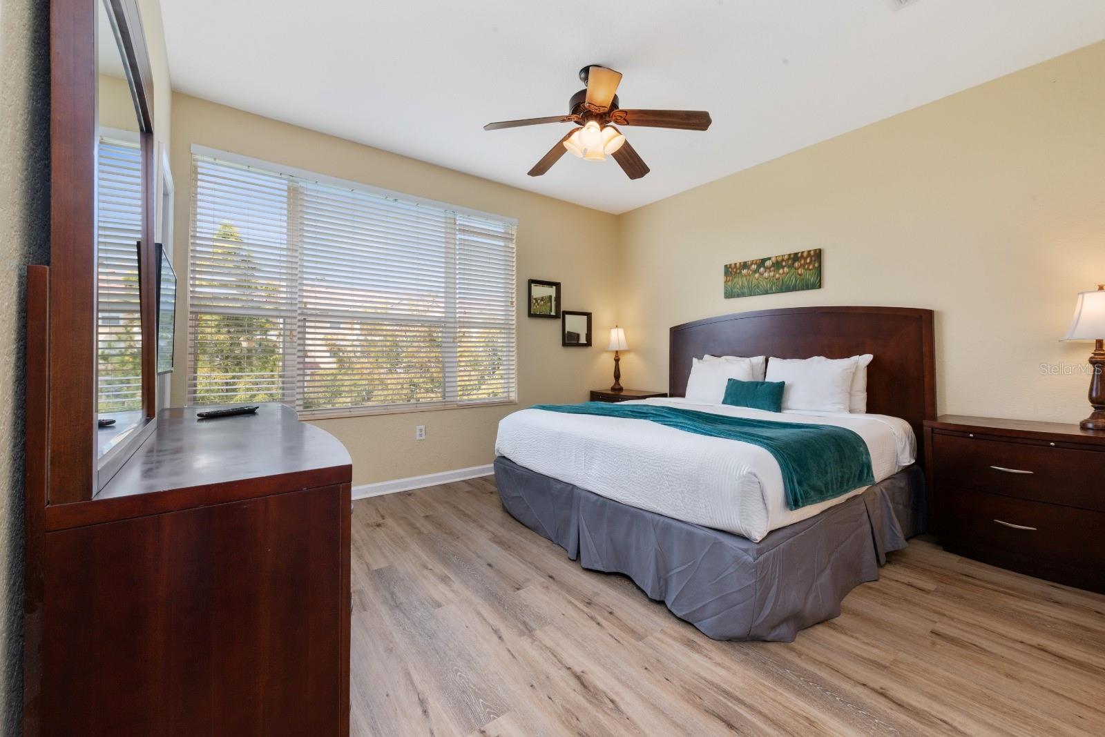 VISTA CAY - BAYSHORE AT VISTA CAY AT HARBOR SQUARE - Residential