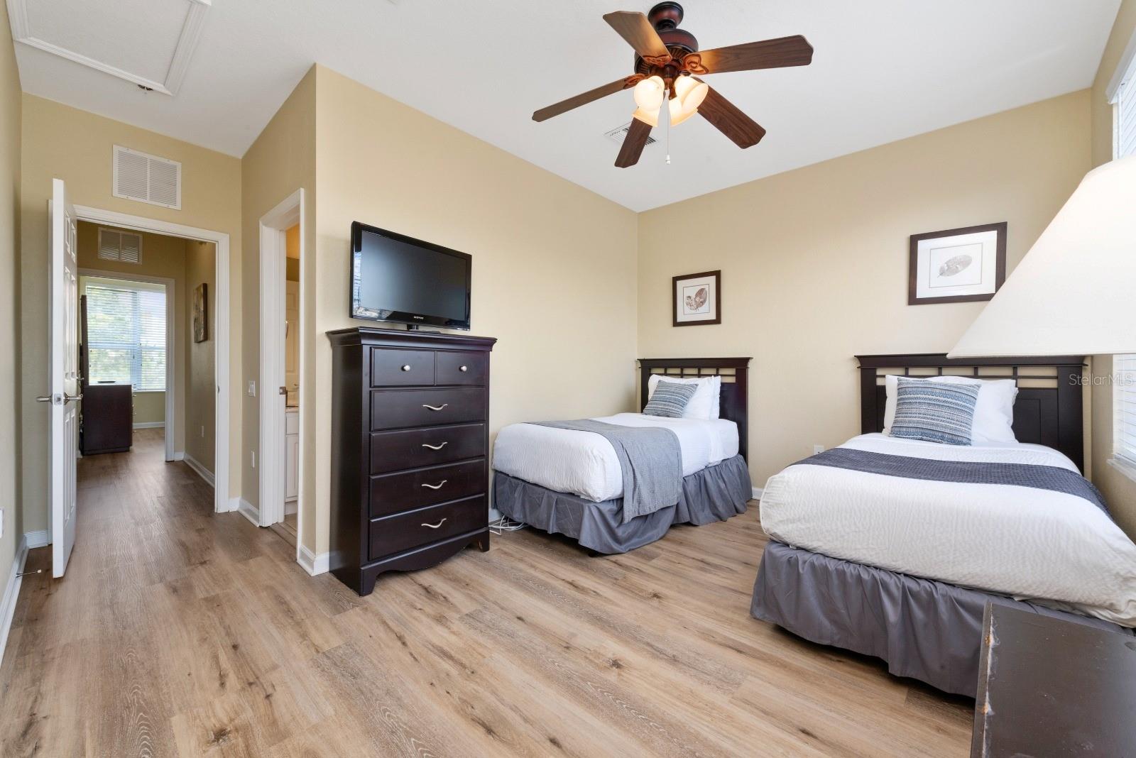 VISTA CAY - BAYSHORE AT VISTA CAY AT HARBOR SQUARE - Residential