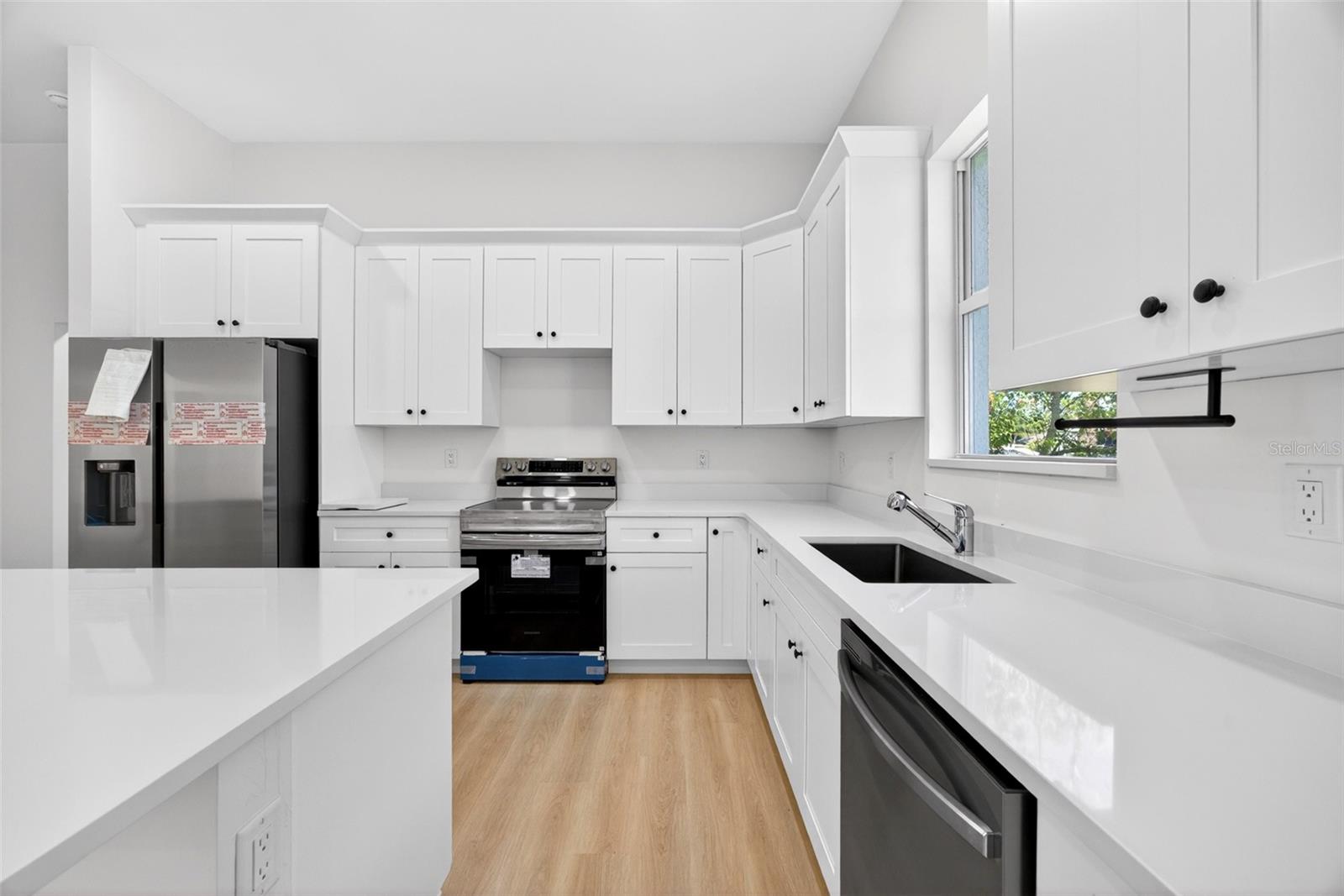 AQUI ESTATE UNIT 01 - Residential