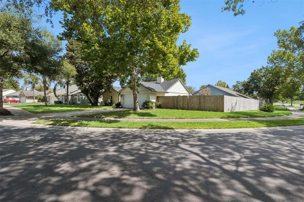Photo of 1058 Mckinnon Avenue, Oviedo, FL 32765 (MLS # O6423703)