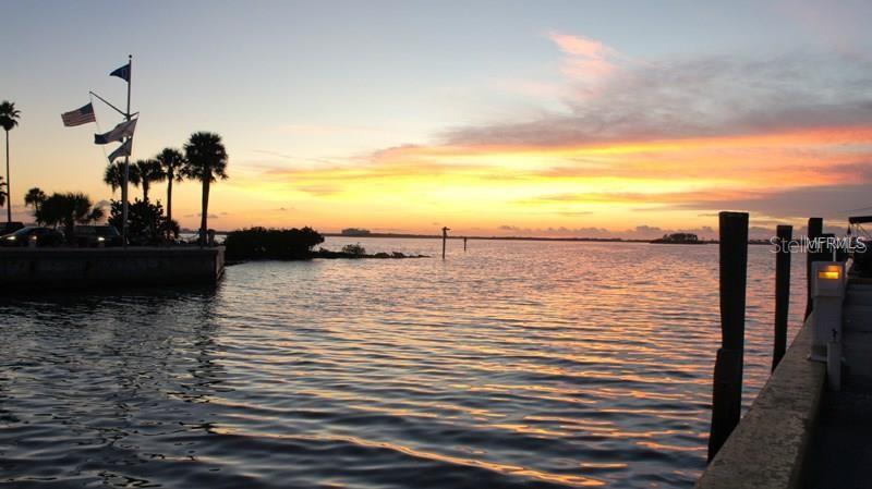 HIGHLAND TWNHMS - Residential Lease