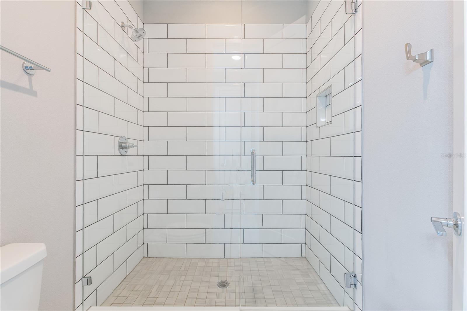 HIGHLAND TWNHMS - Residential Lease