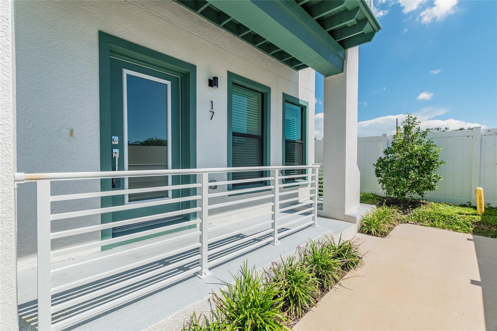 HIGHLAND TWNHMS - Residential Lease