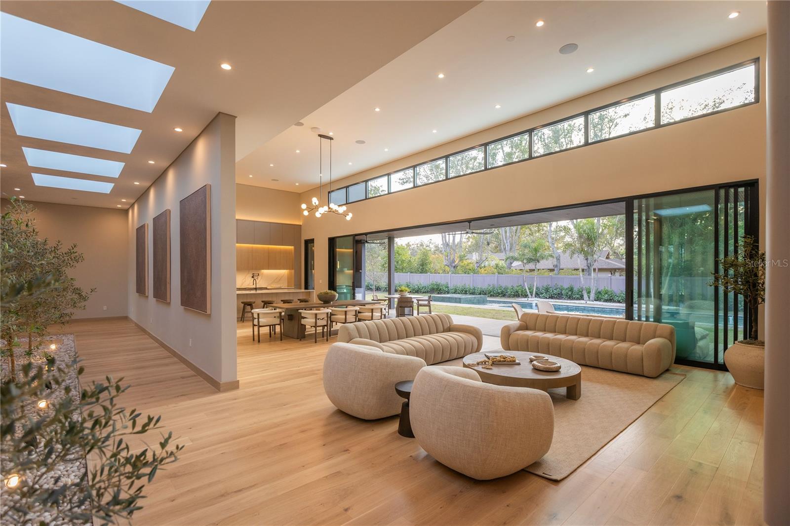 BAY HILL SEC 04 - Residential