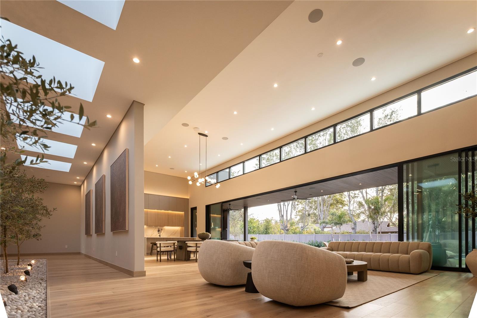 BAY HILL SEC 04 - Residential