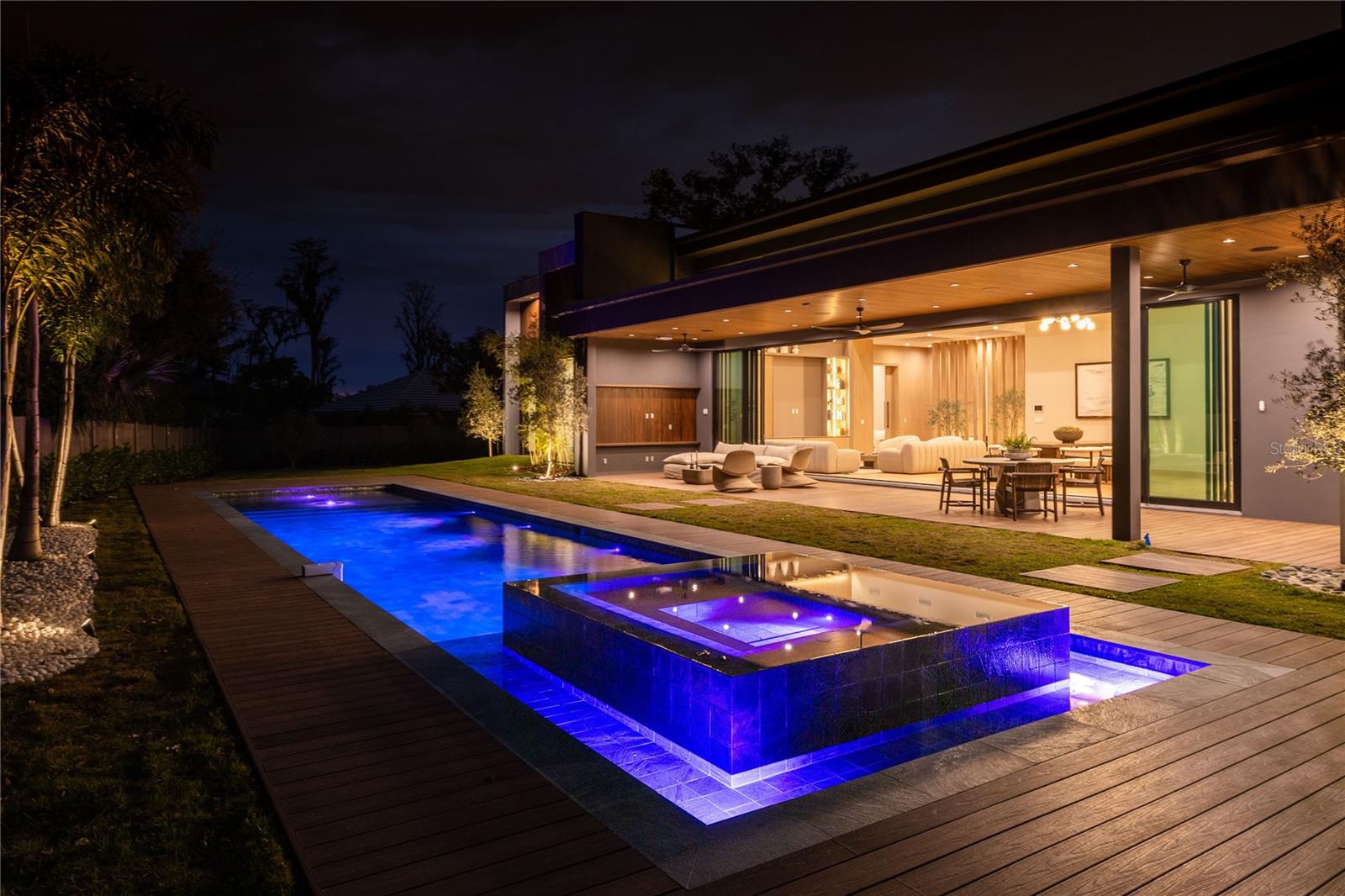 BAY HILL SEC 04 - Residential