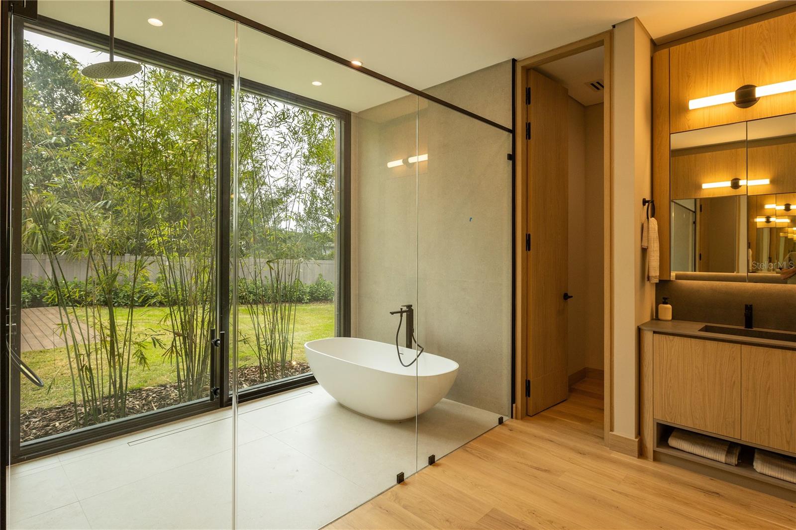 BAY HILL SEC 04 - Residential